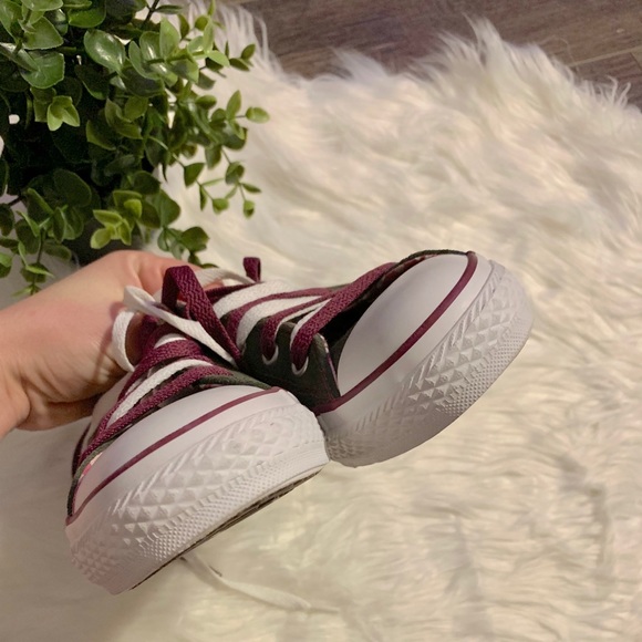 ❤️SOLD New leather Converse sneakers shoes - Picture 7 of 8